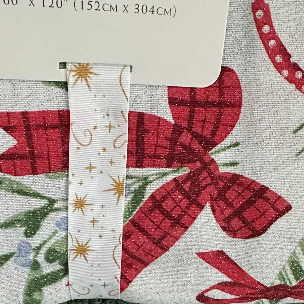 Cynthia Rowley Festive Holiday Tablecloth Red Plaid Bow 60x120 NEW!